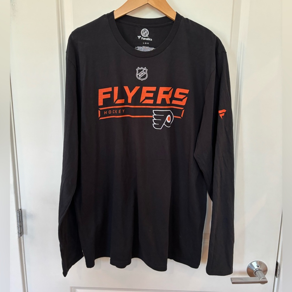 Philadelphia Flyers LS Tee